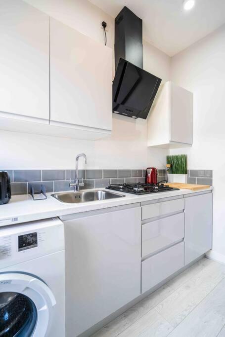 Modern Flat In Moseley With Free Parking Apartman Birmingham Kültér fotó