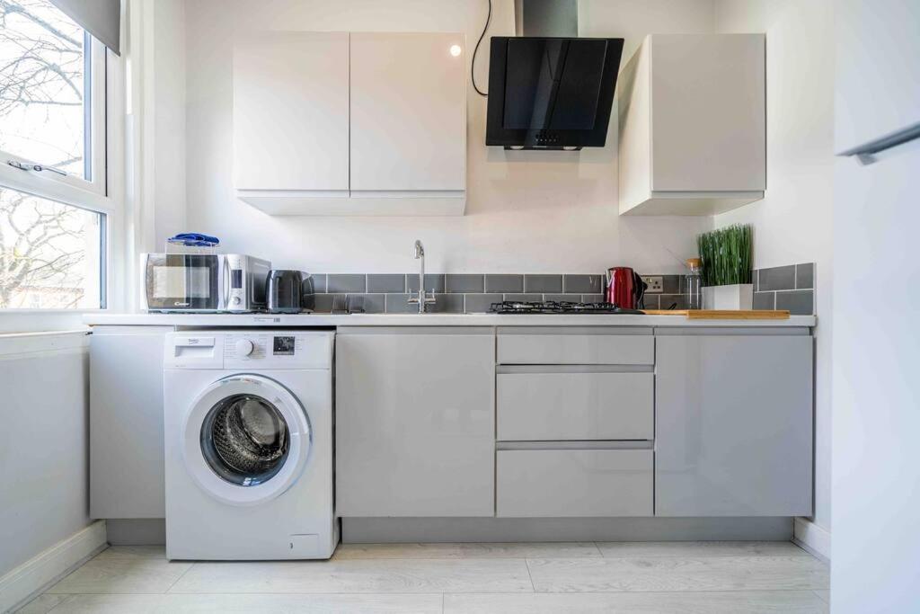 Modern Flat In Moseley With Free Parking Apartman Birmingham Kültér fotó