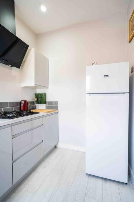 Modern Flat In Moseley With Free Parking Apartman Birmingham Kültér fotó